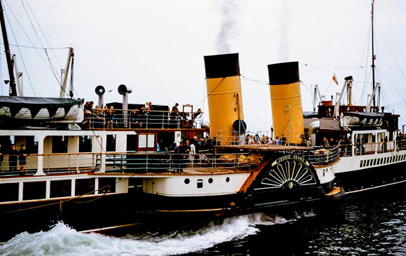 ps jeanie deans at largs pier